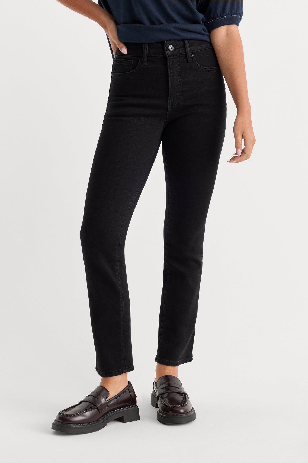 SOFT TECH GOOD PETITE STRAIGHT JEANSBLACK001